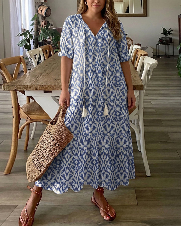 Mervi | Vatsaa Peittävä Boho-maksimekko Tupsuilla