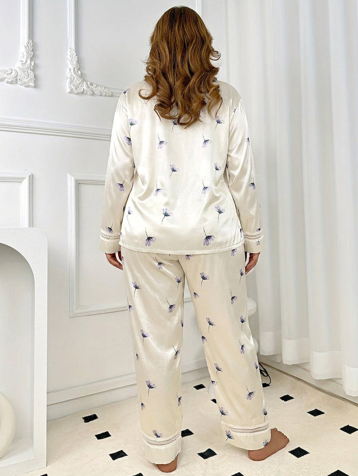 Veera | Kukikas Pyjamapuku Pitsikauluksella