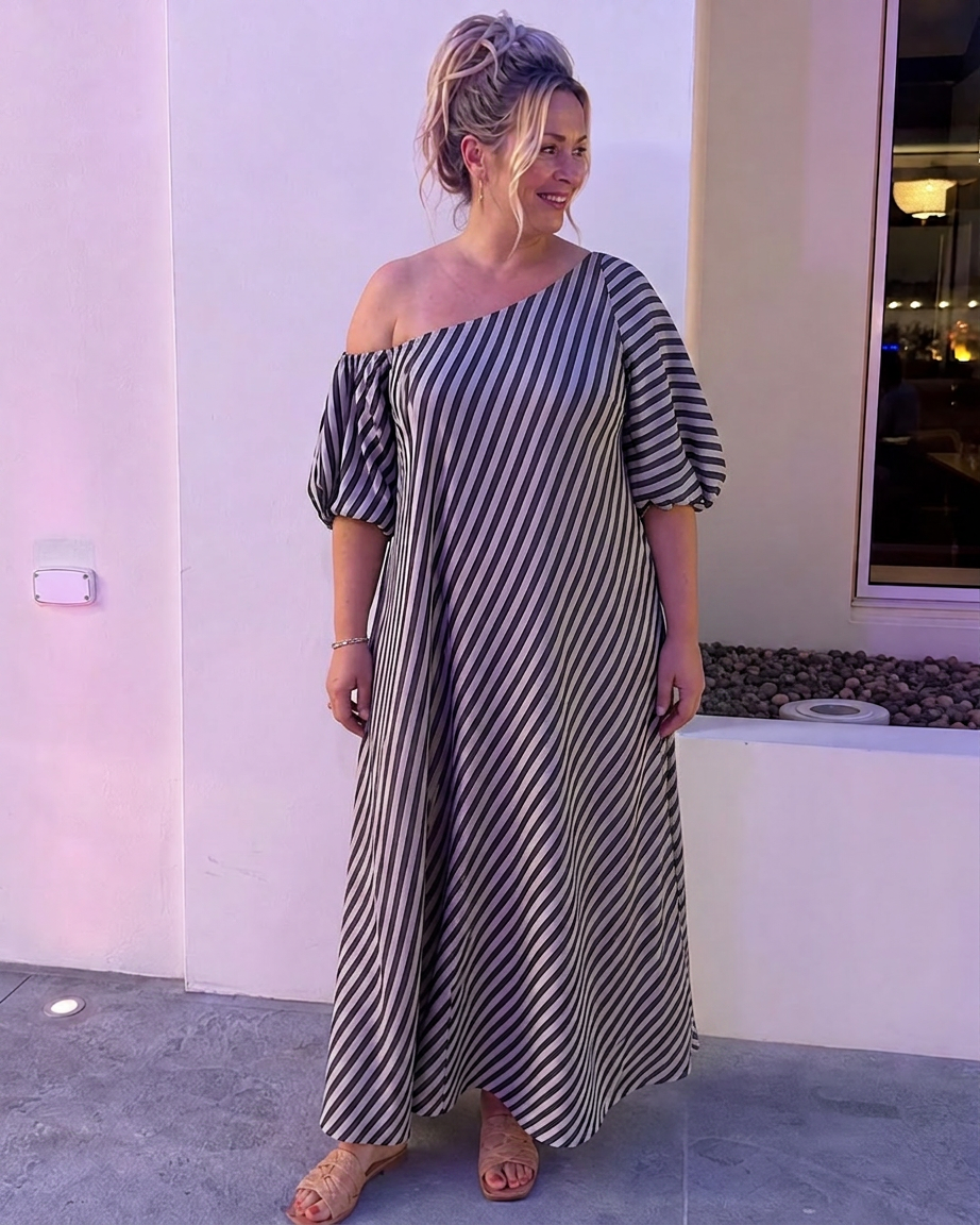 Heidi | Raidallinen Olkaimeton Midimekko Puhvihihoilla
