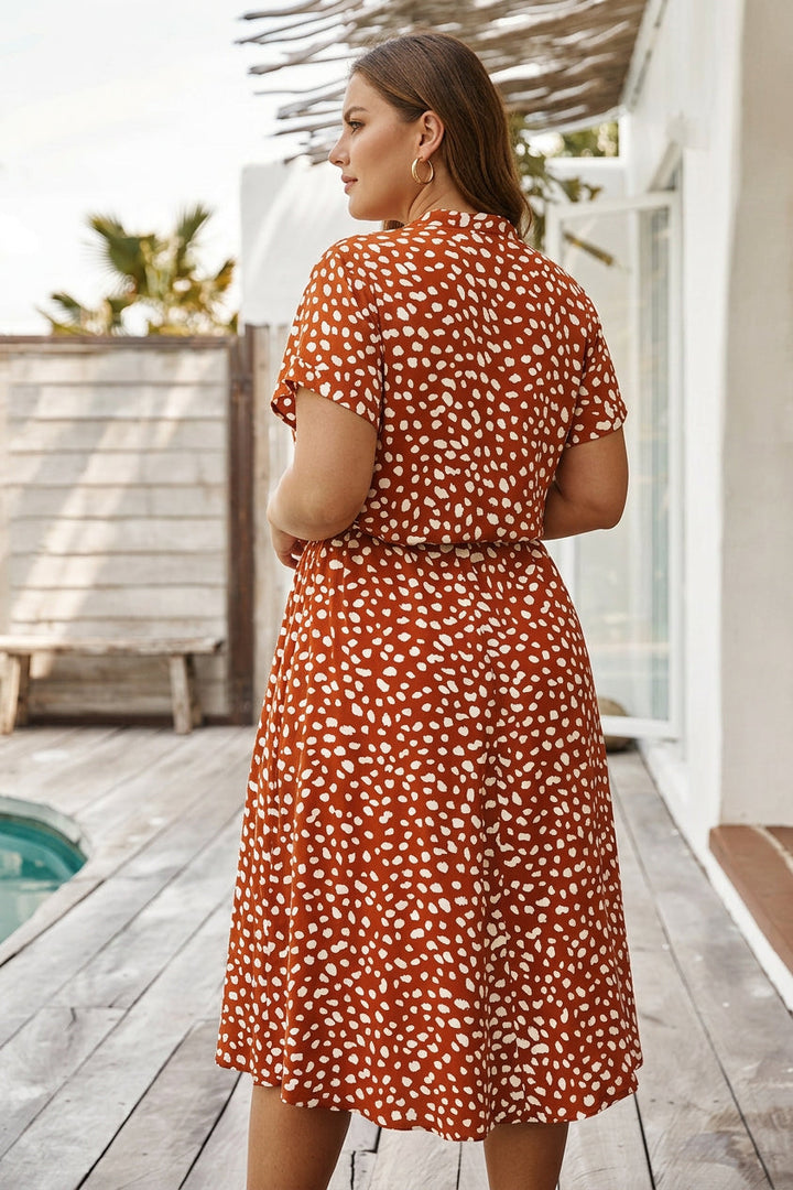 Tiina | Pilkullinen Mekko Kiristysnauhalla