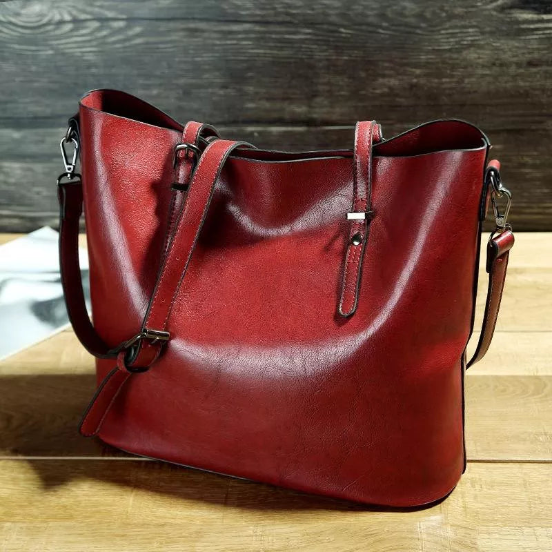 Merja | Vintage-Tyylinen Nahkaolkalaukku Kansiläpällä