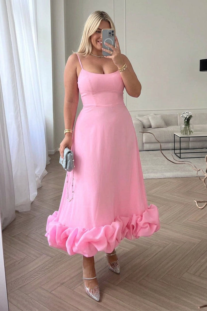 Hanna | Laskeutuva Mekko Korostetulla Vyötäröllä