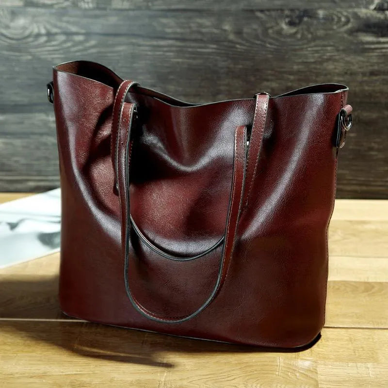 Merja | Vintage-Tyylinen Nahkaolkalaukku Kansiläpällä